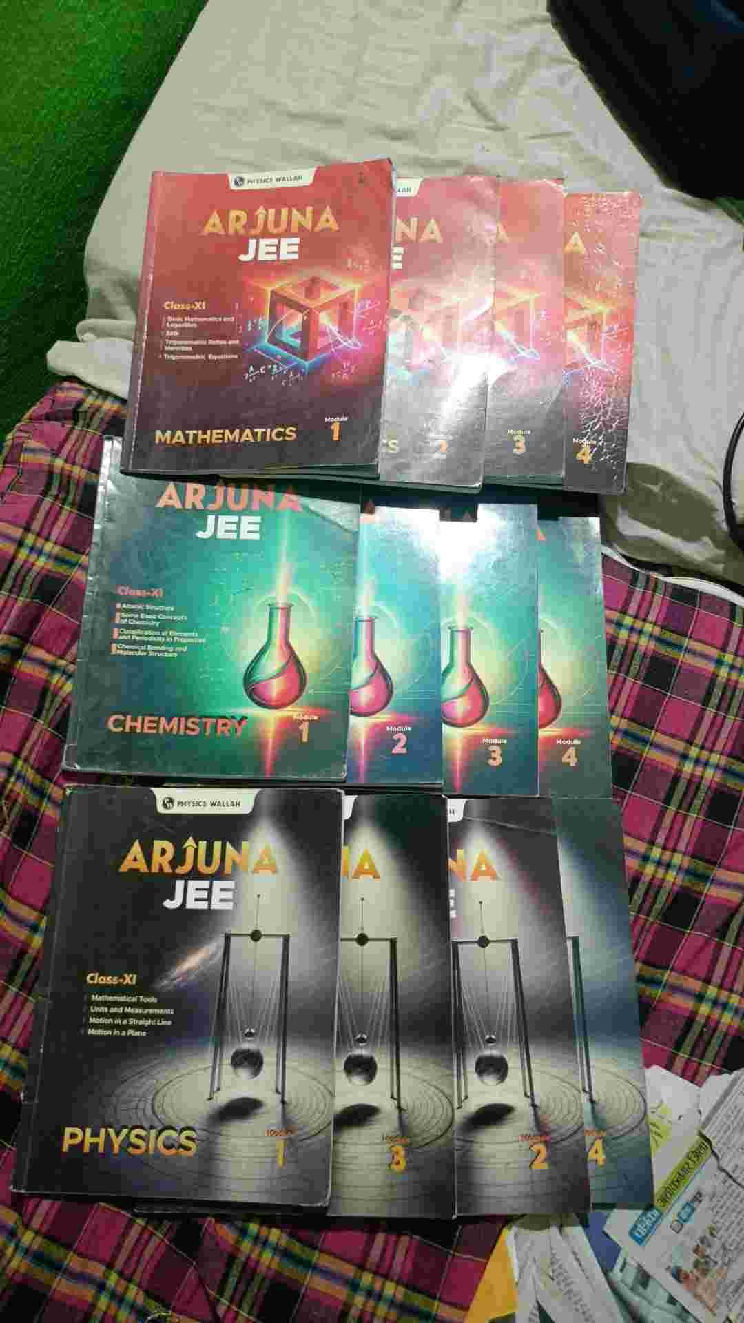 PW arjuna JEE modules PCM - Second Hand - Bookaao