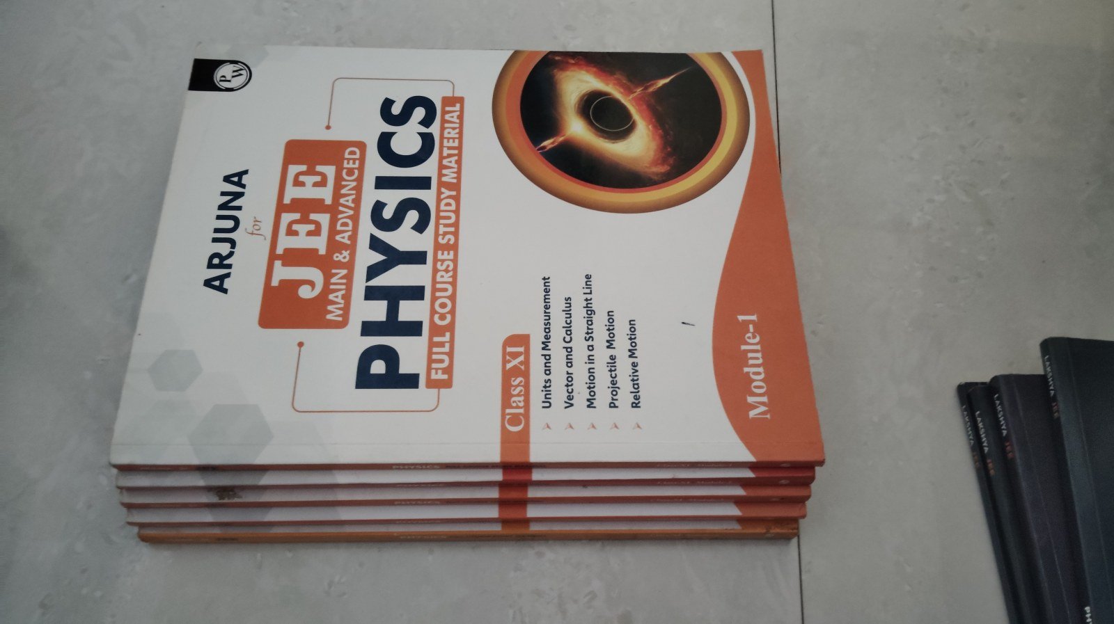 Buy New PW ARJUNA JEE PHYSICS MODULES CLASS 11 in Ahmedabad - Bookaao