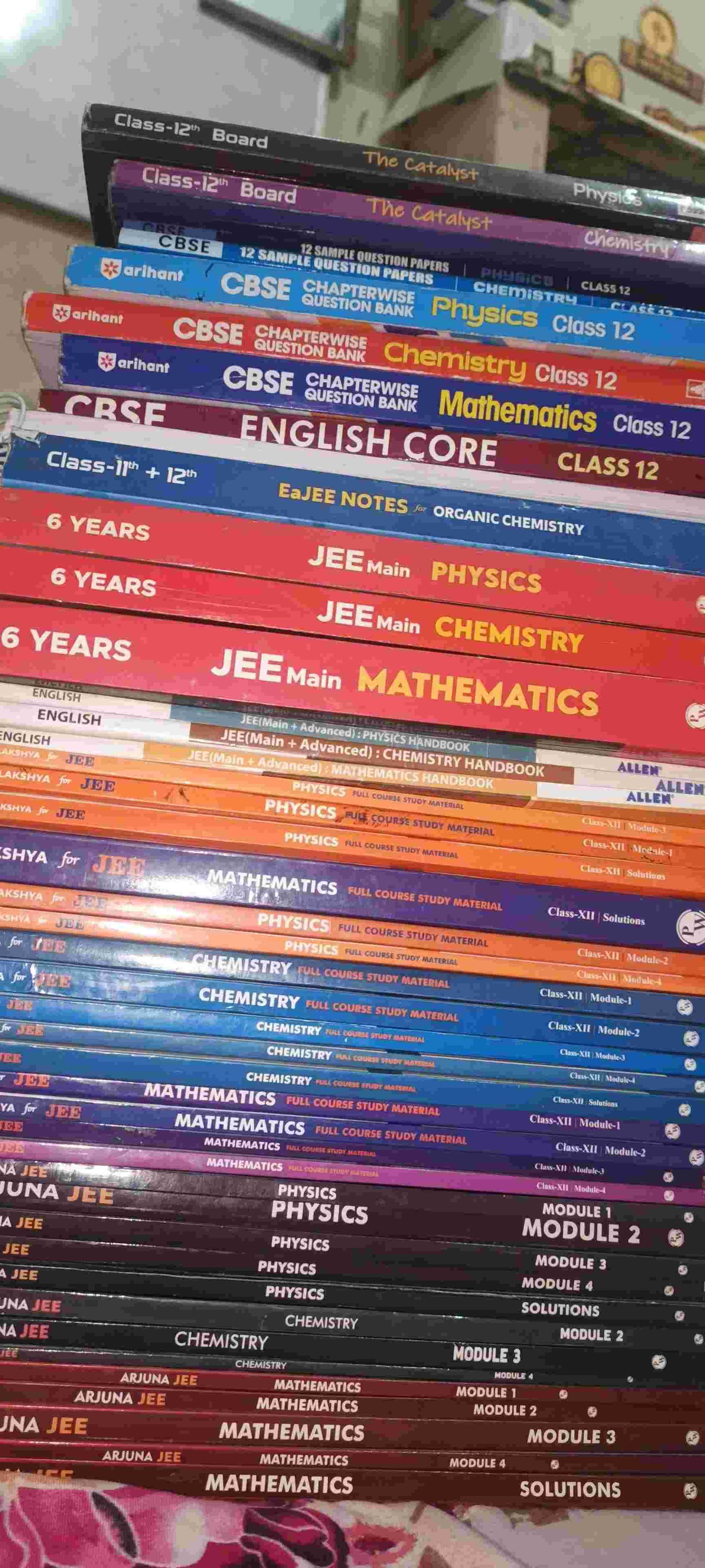 PW JEE (ARJUNA+LAKSHYA) WITH PYQ & EXTRA BOOKS - Second Hand - Bookaao