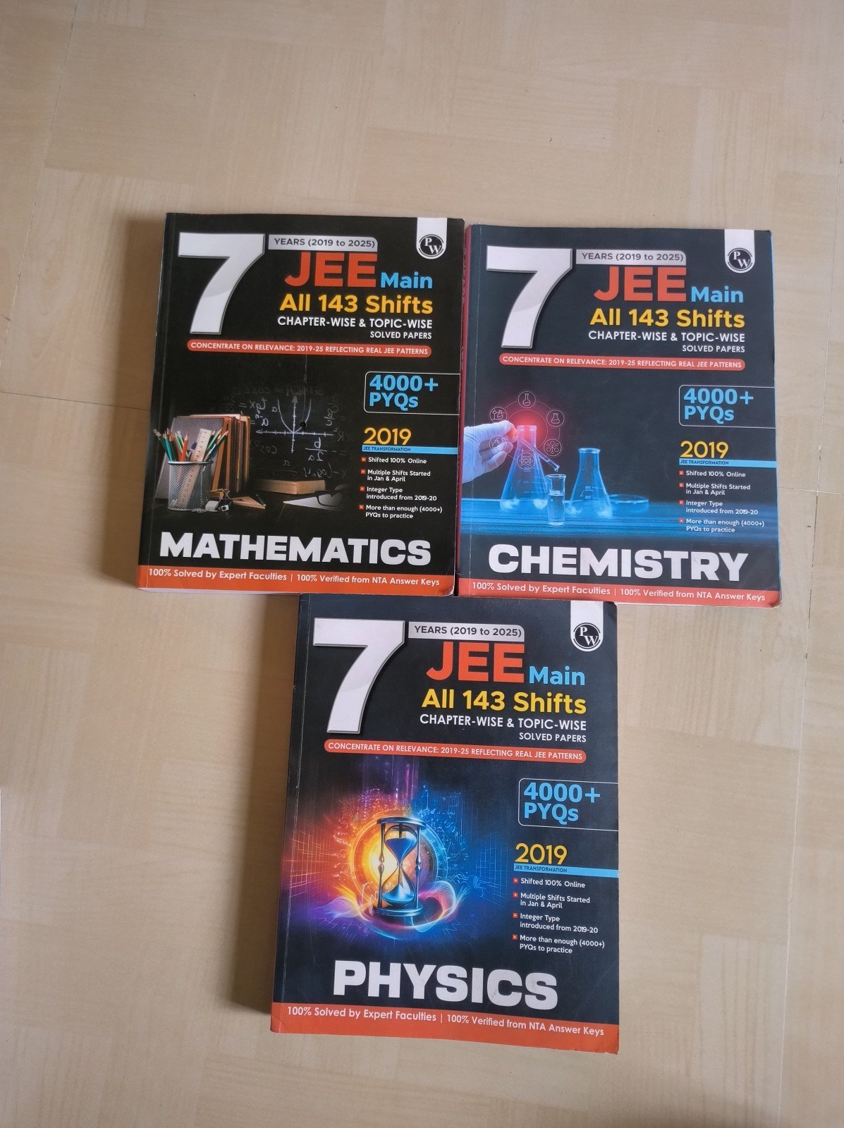 Pw JEE mains 7 Years(2019-2025) PYQ of PCM set - Second Hand - Bookaao