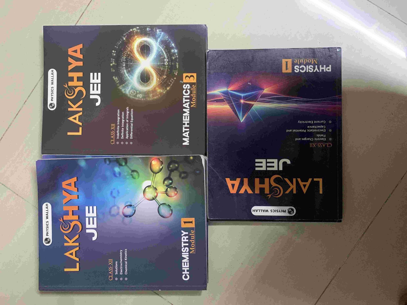 Buy Second Hand pw jee modules for mains +advance in banglore - Bookaao