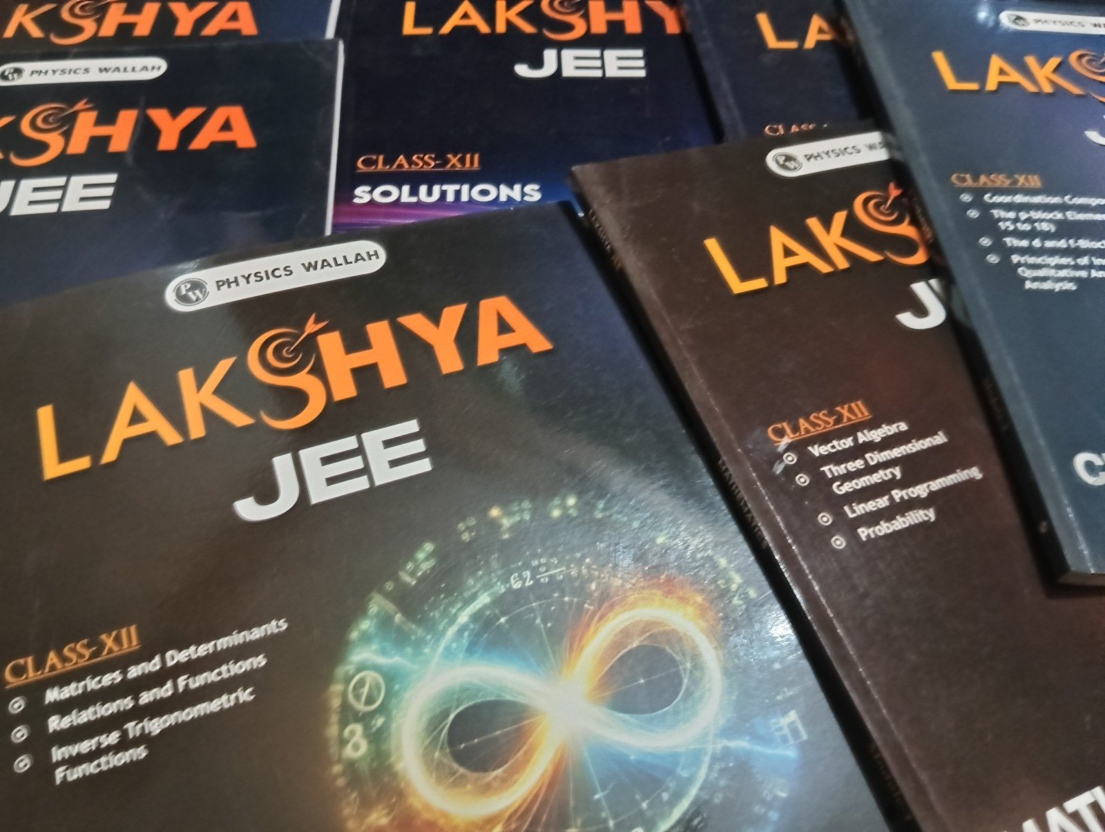 Buy Second Hand Pw  lakshya jee module in Bidadi, Bengaluru - Bookaao