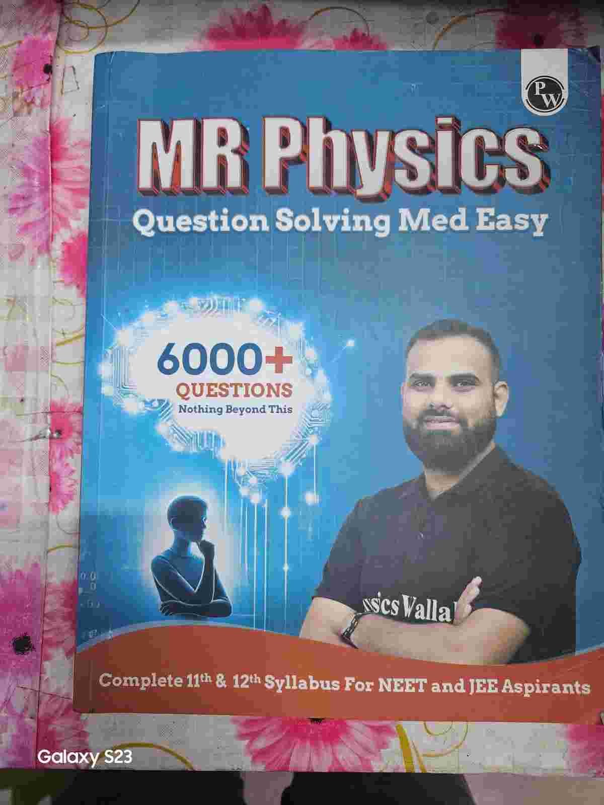 PW, MR physics Question Med Easy for neet & jee - Second Hand - Bookaao