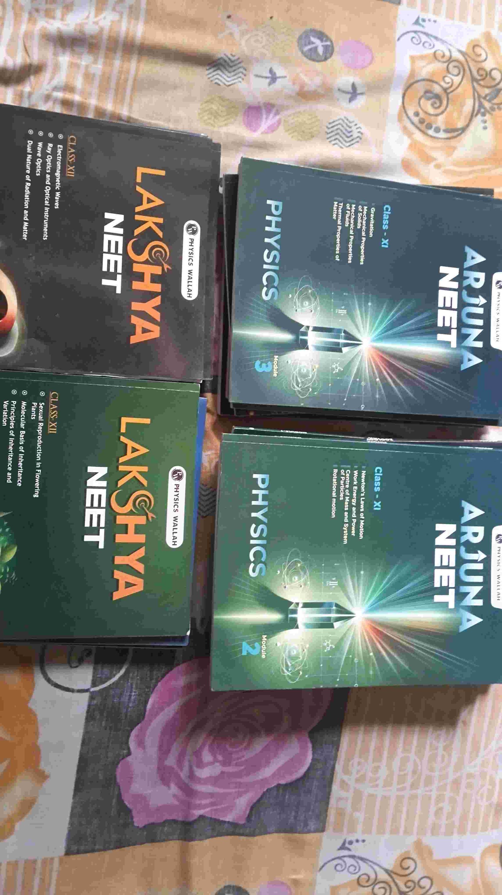PW NEET 11th +  NEET 12th Modules & DPP - Second Hand - Bookaao