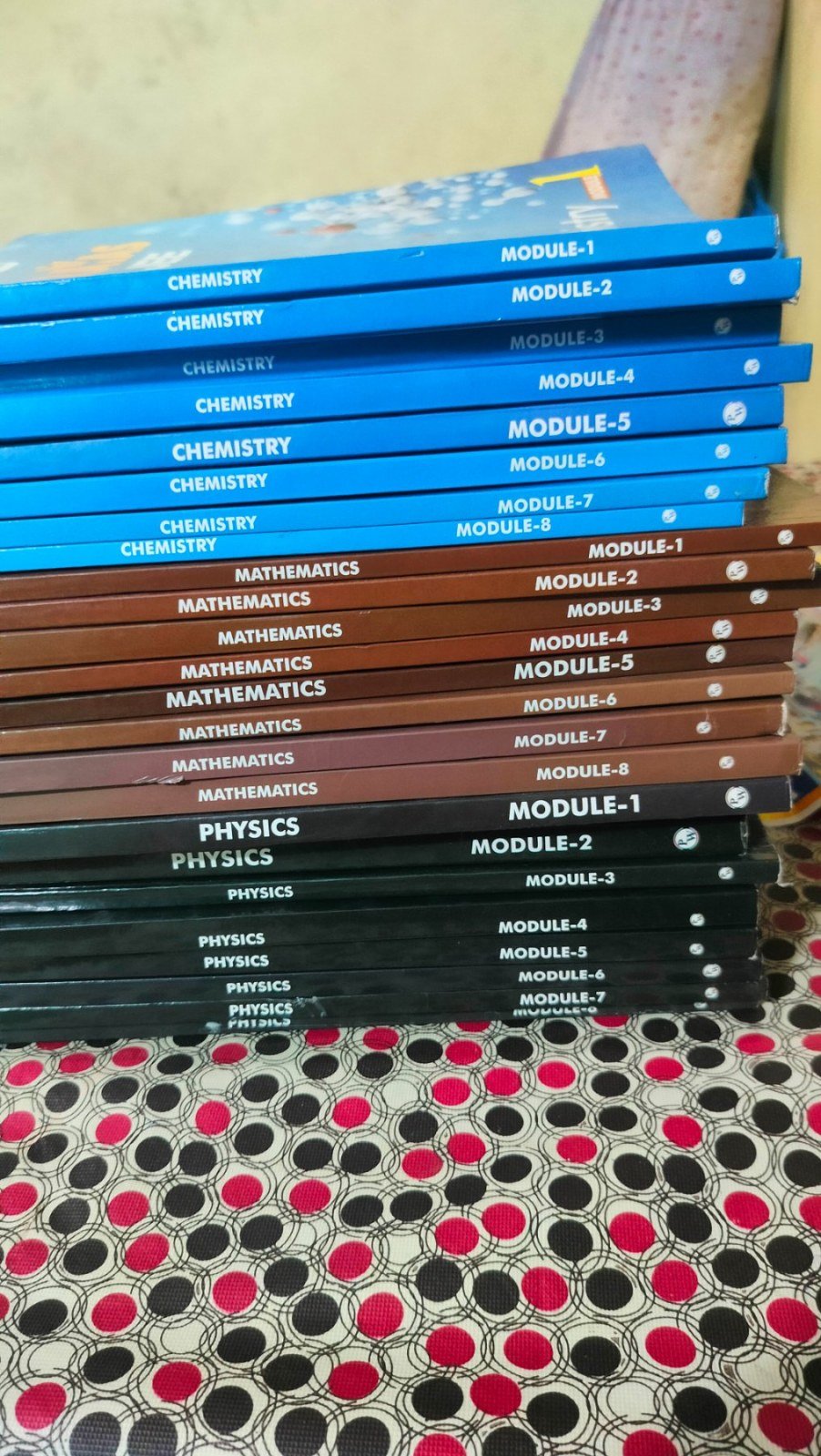 PW Prayas JEE 2025 Modules – Almost New - New Book - Bookaao