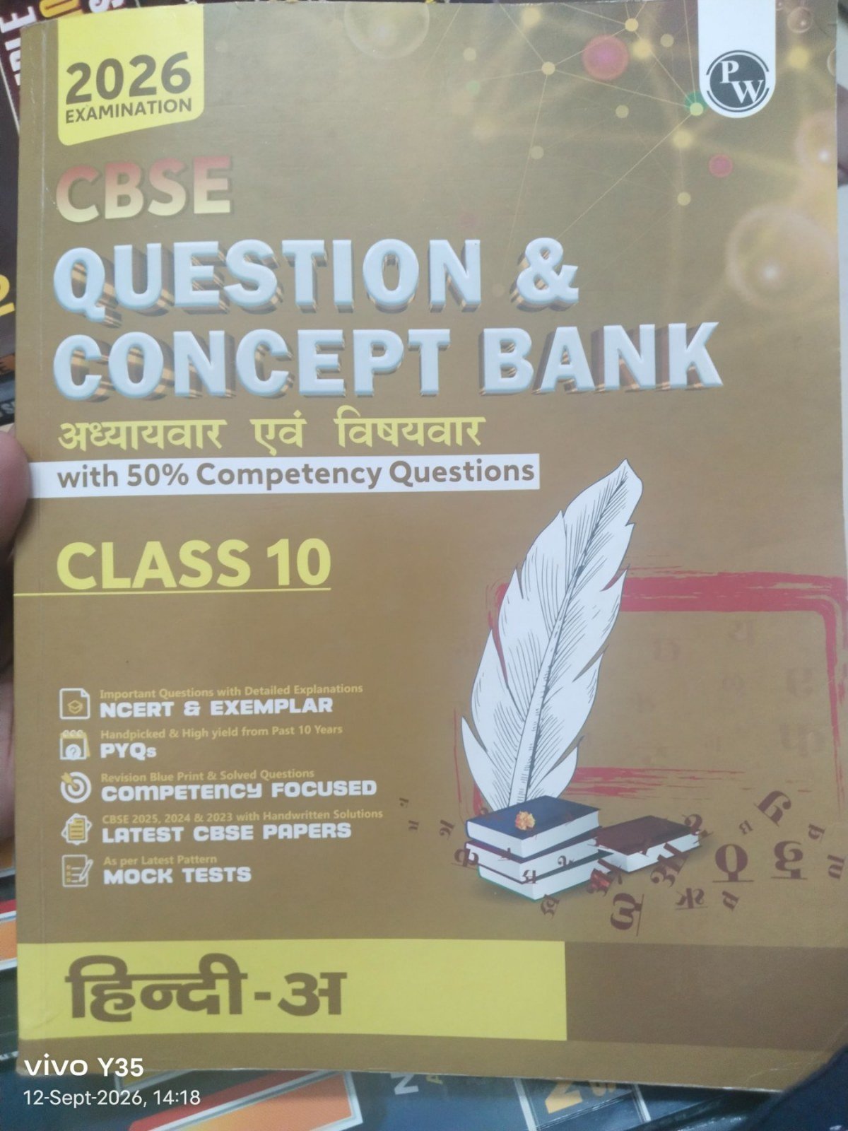 PW Question and Concept Bank Class X Hindi A - Second Hand - Bookaao