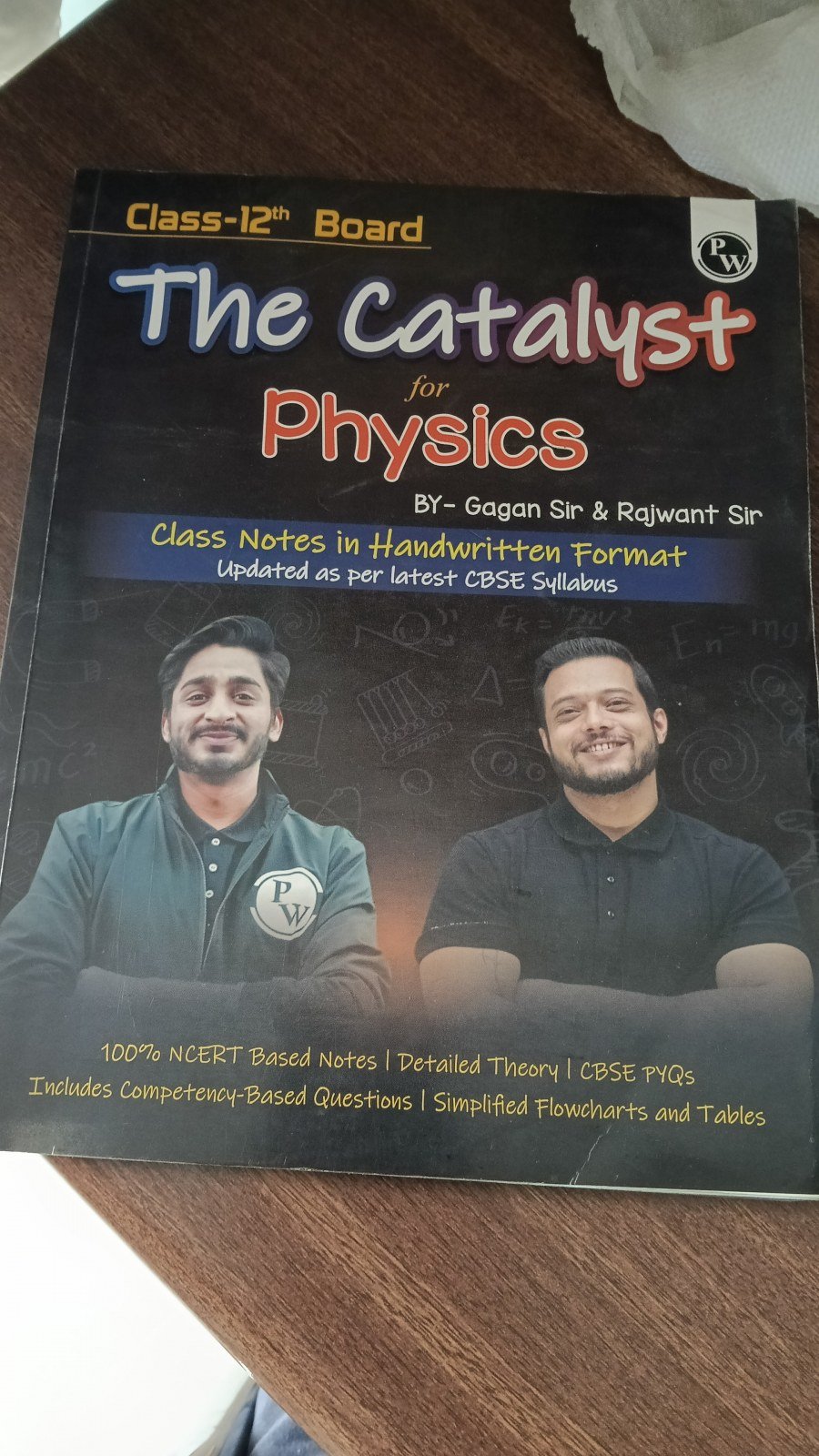 PW THE CATALYST FOR PHYSICS FOR 12 BOARDS. - Second Hand - Bookaao