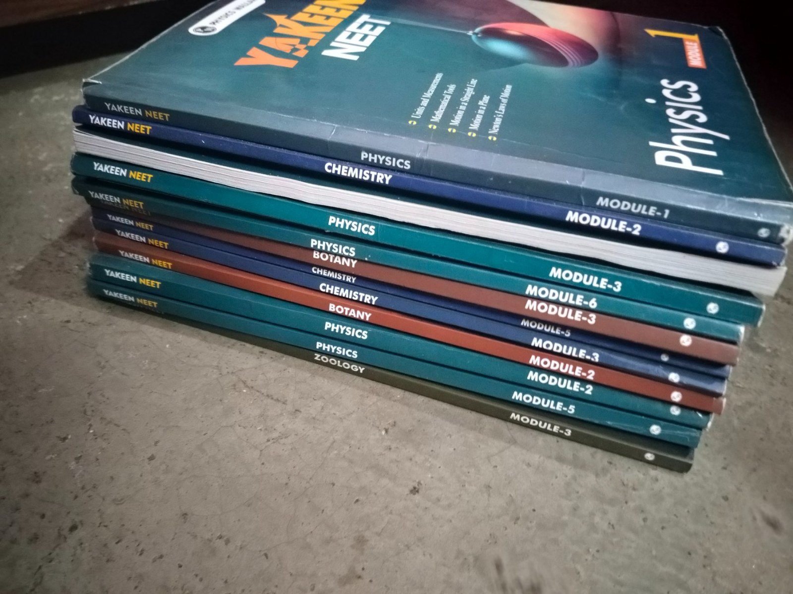 Pw vidyapeeth dropper neet module with all DPP - Second Hand - Bookaao
