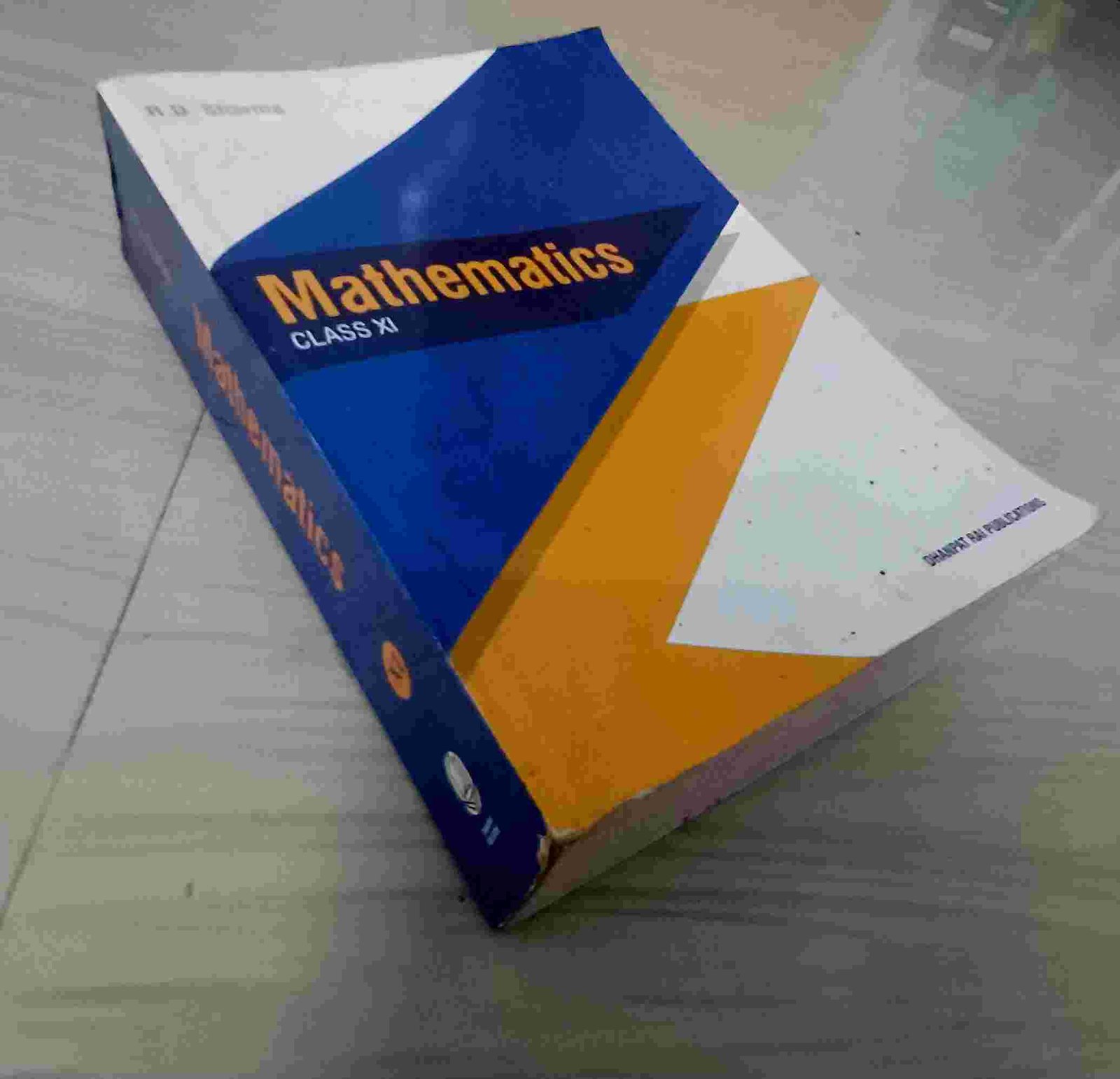 R.D. Sharma Class 11th - 2nd Hand Book - Bookaao