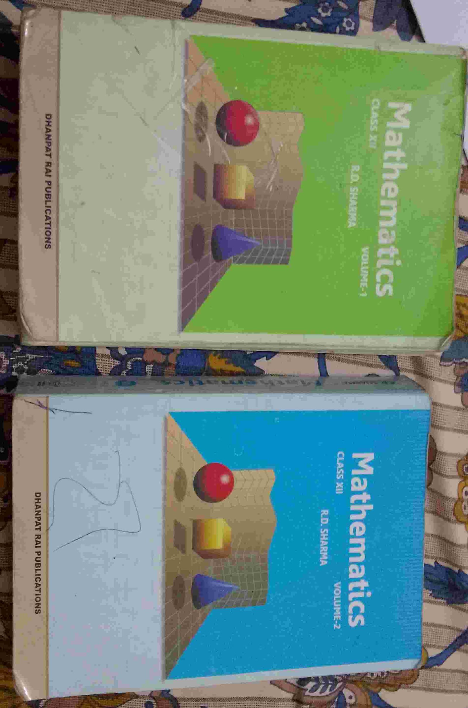 RD Sharma Mathematics class 12th - Second Hand - Bookaao