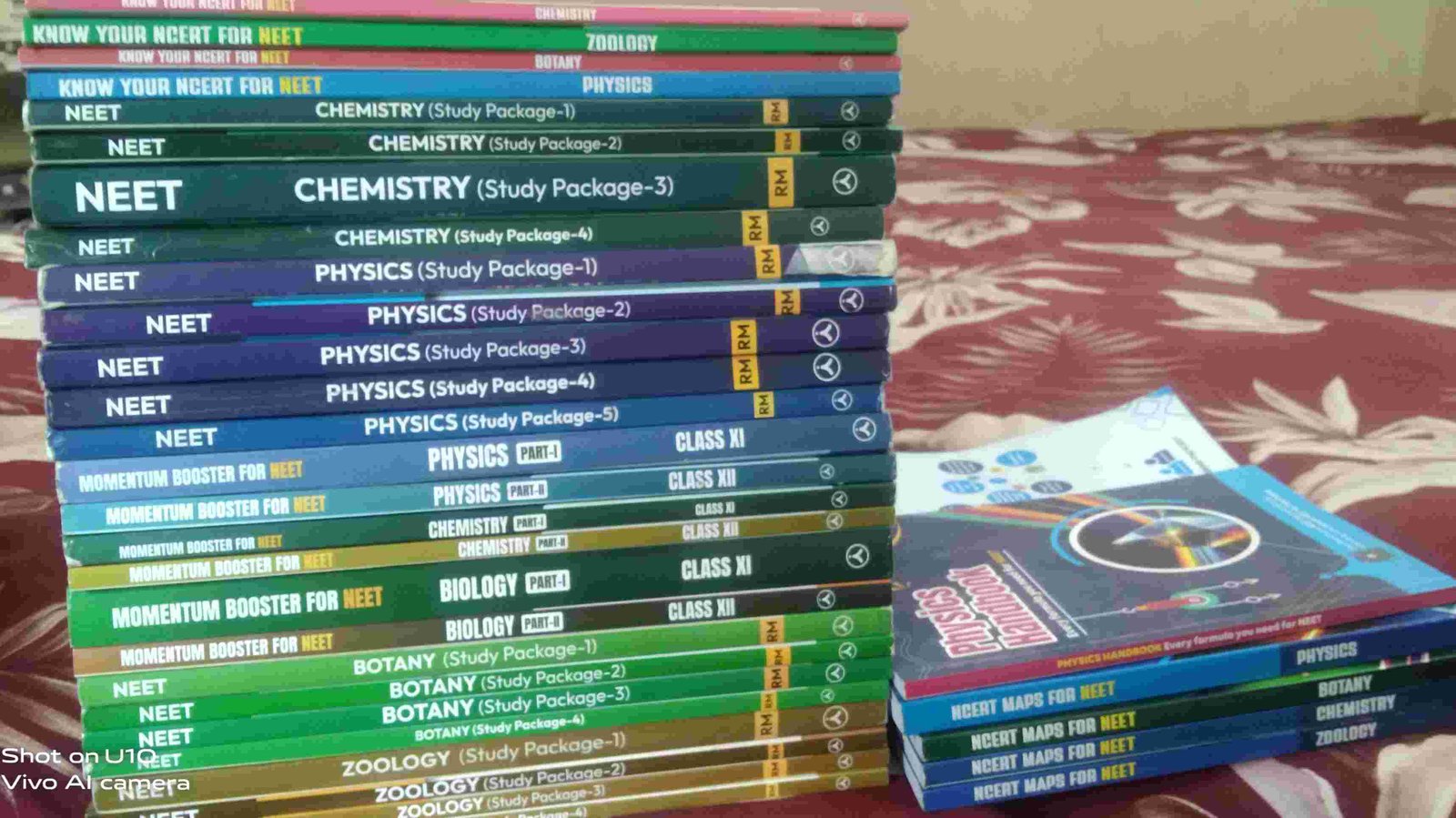 Repeater RM batch AAKASH institute books - Second Hand - Bookaao