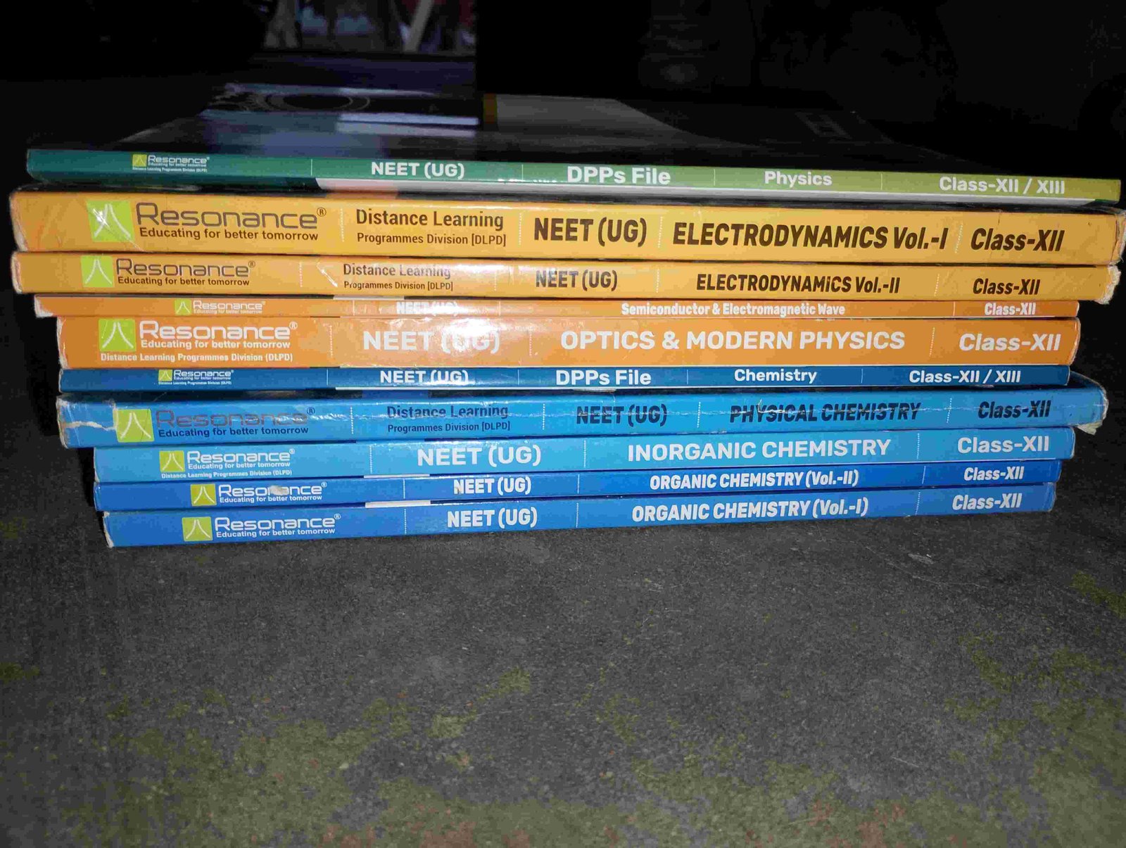 Resonance Kota neet module class 12 - Second Hand - Bookaao