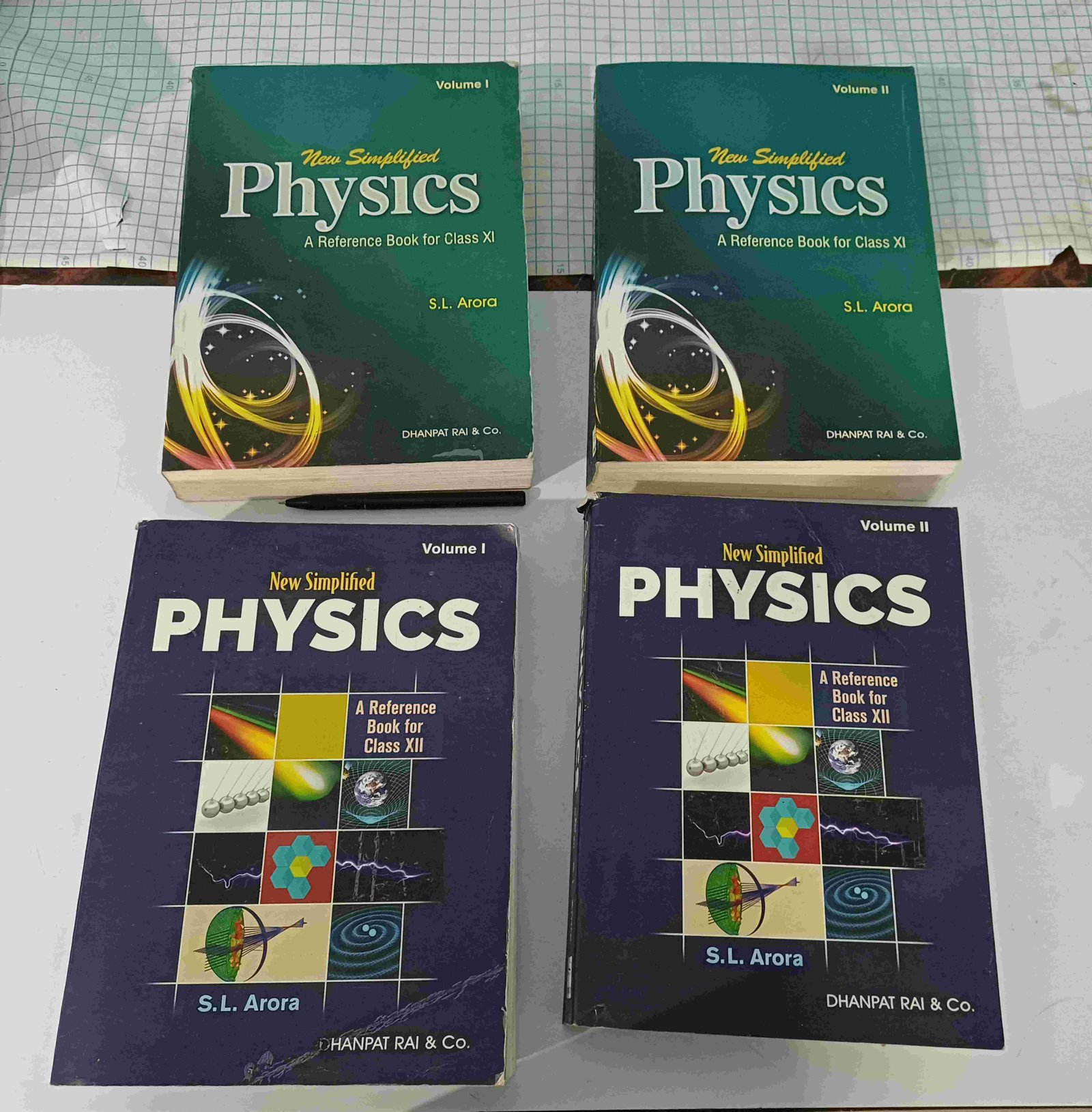 S.L. Arora PHYSICS Book set for both class 11 ,12 - 2nd Hand Book - Bookaao