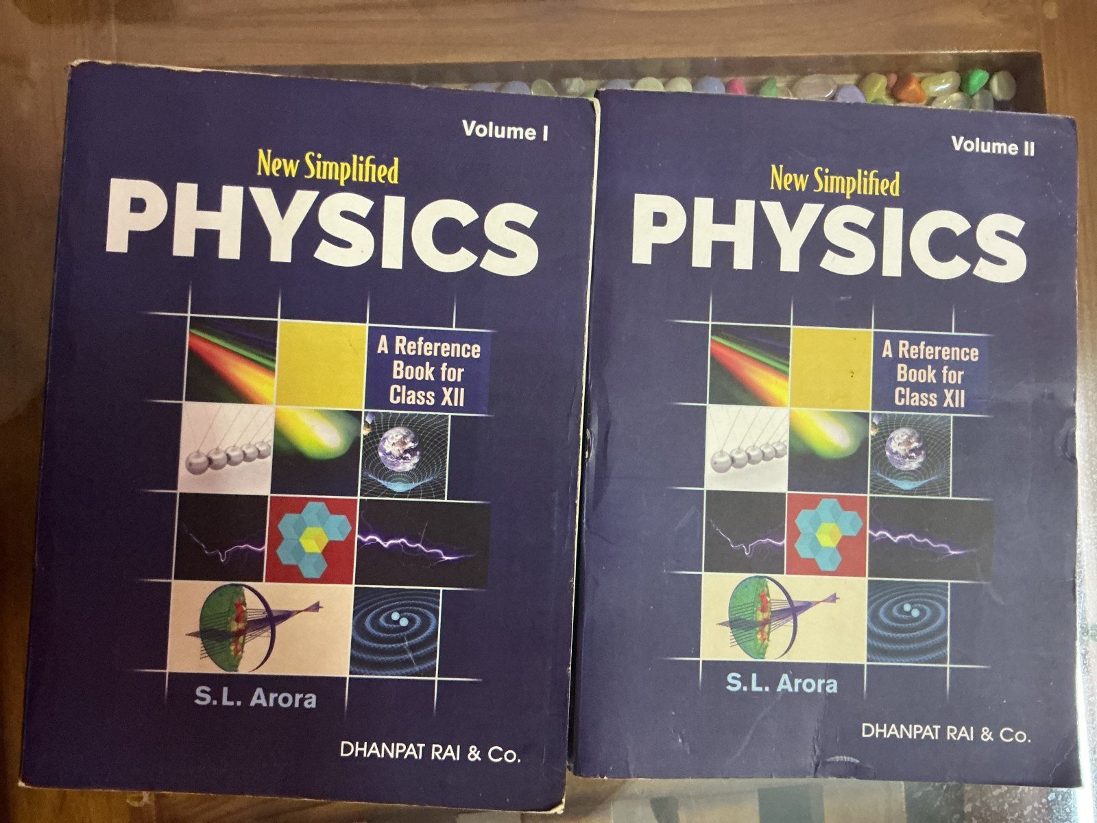 S.L. ARORA PHYSICS VOLUME 1 + VOLUME 2 10THEDITION - Second Hand - Bookaao