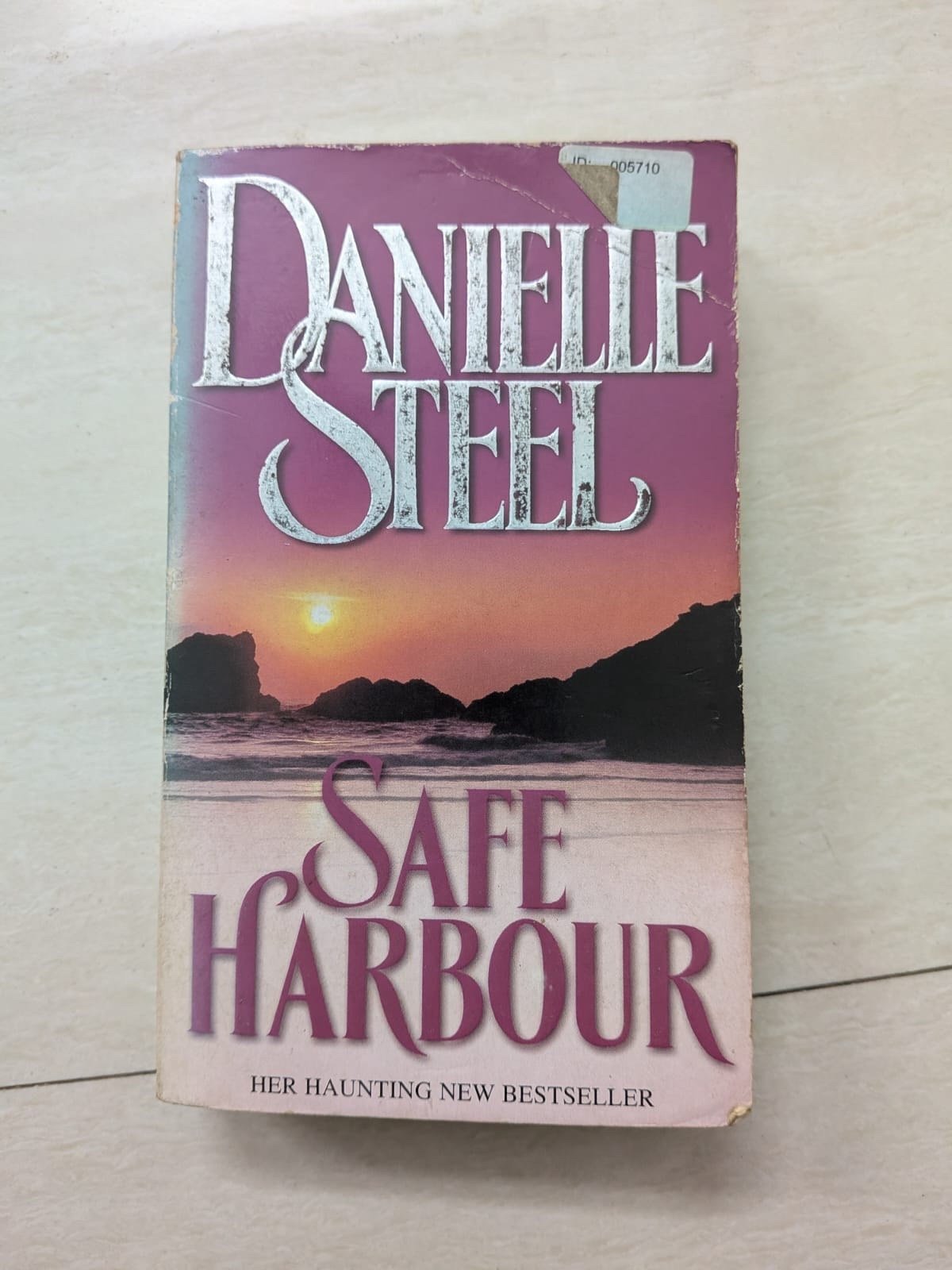 Buy Second Hand Safe Harbour in THANE KALYAN - Bookaao