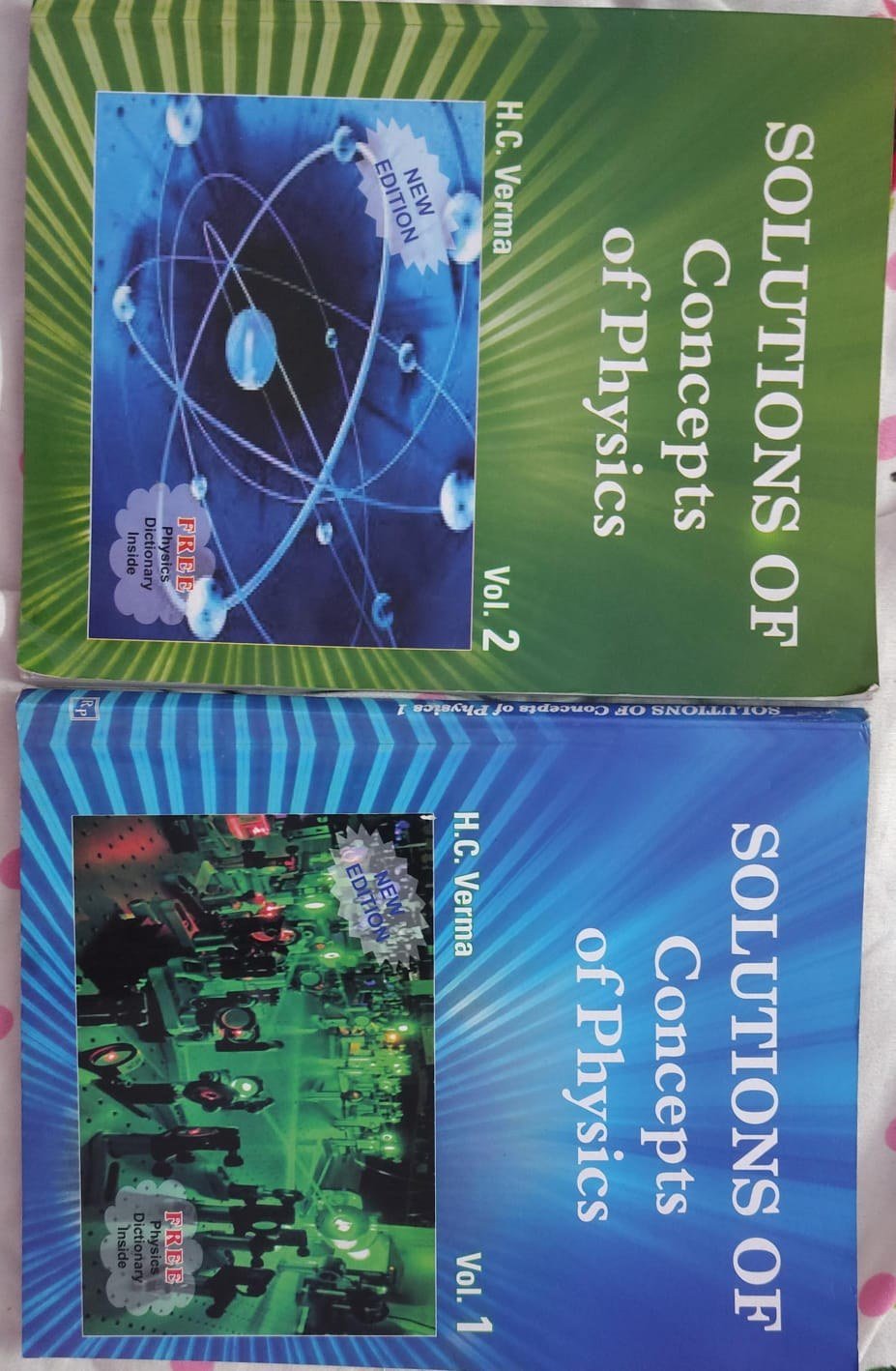 Solutions of Concepts of Physics(Volume 1 & 2) - Second Hand - Bookaao