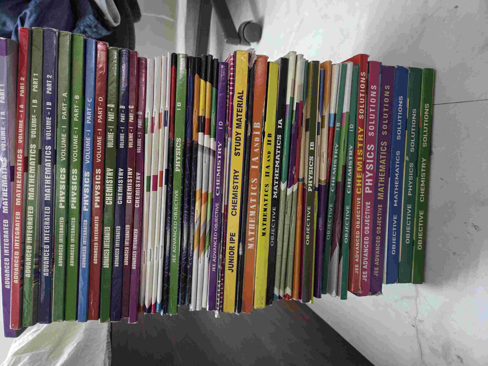 Sri chaitanya first  year books mains and advance - Second Hand - Bookaao