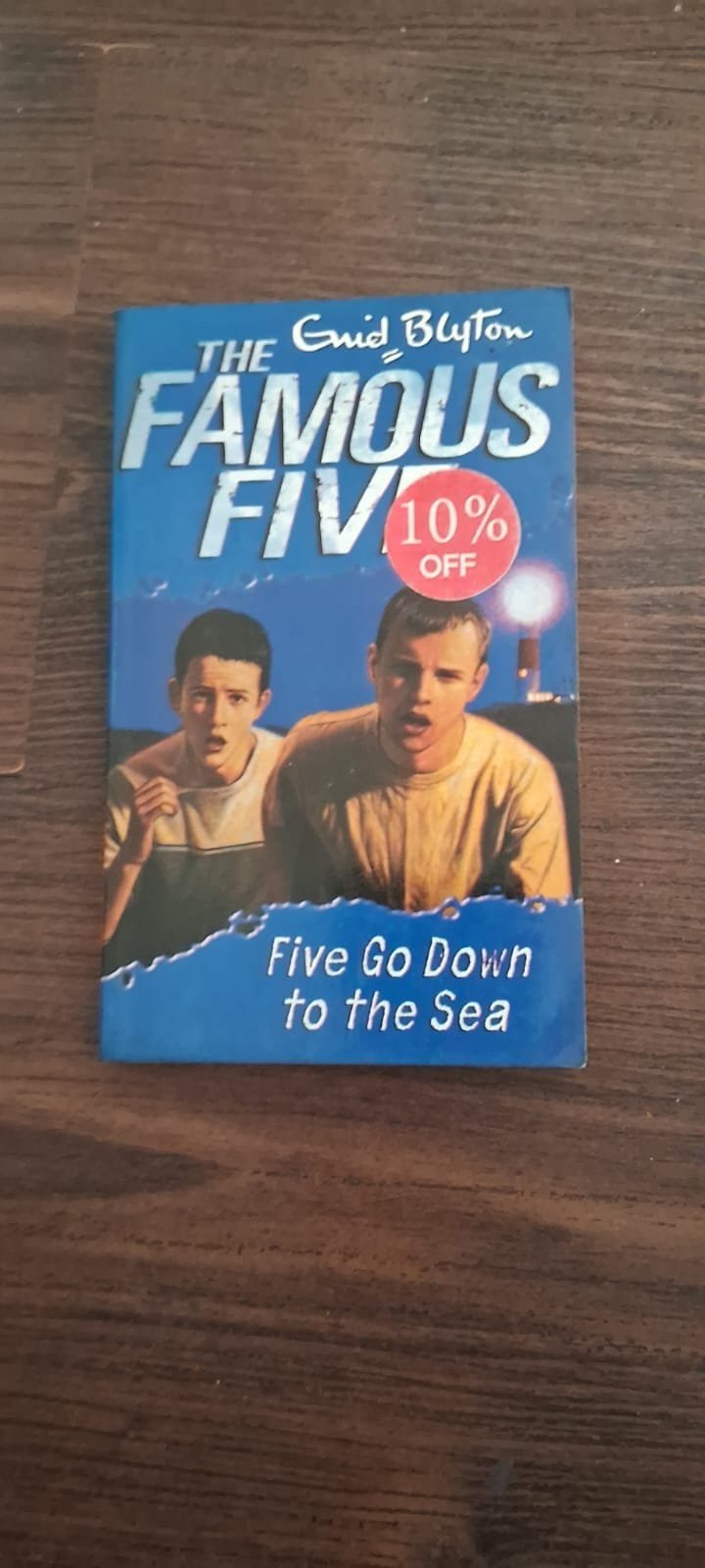 Buy Second Hand The Famous Five: Five Go Down to the Sea in Noida - Bookaao