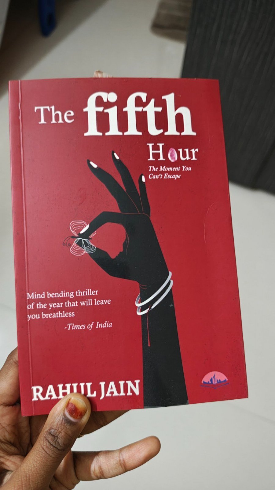 Buy New The fifth hour in Hyderabad - Bookaao