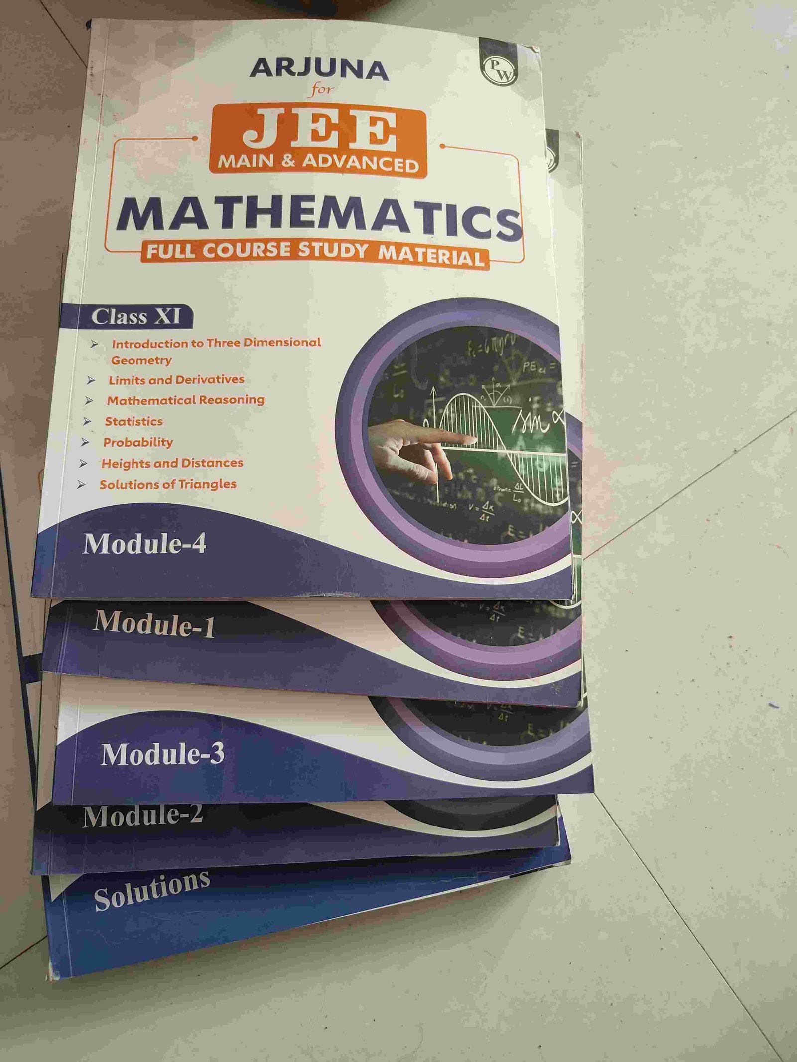 THIS IS ARJUNA JEE CLASS XI MODULES (NOT USED) PCM - New Book - Bookaao