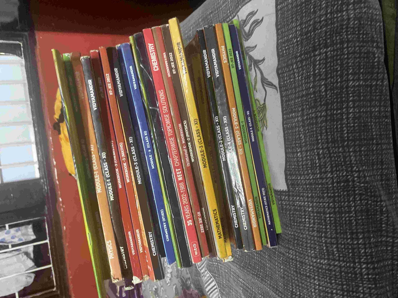 VMC books for jee advanced - Second Hand - Bookaao