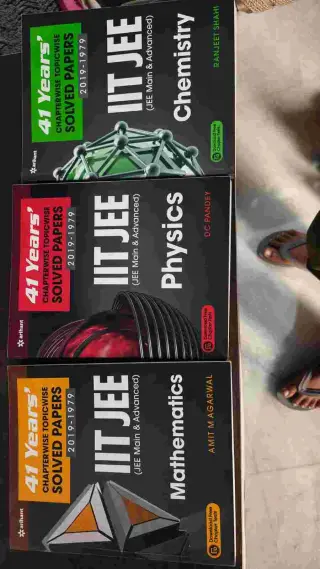 41 year pyq books for jee mains and advanced