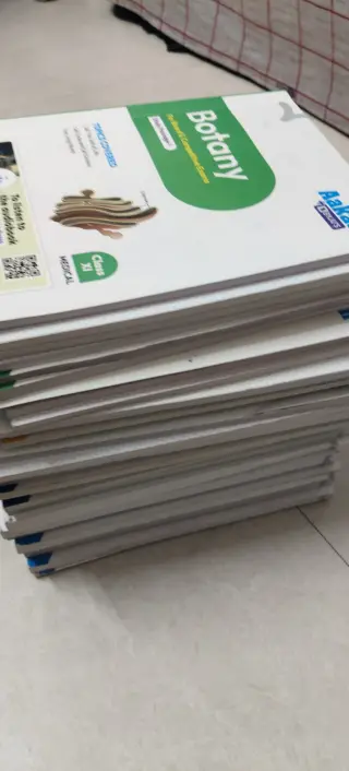Aakash full neet material - New Book in Tiruvallur - Bookaao