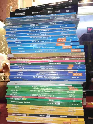 AAKASH NEET 11th and 12th COMPLETE SET AND PW NEET