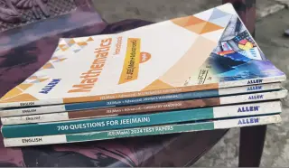 Allen jee mains combo(handbook+700Q+test paper)