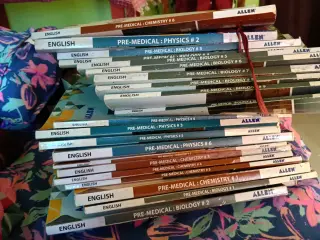 Allen pre-medical books - Second Hand - Bookaao