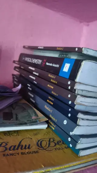 Class 12th lakshya jee module  physics chemistry