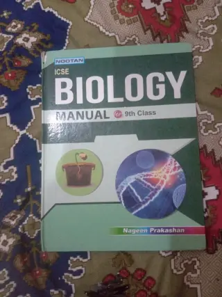 Class 9 , biology book fir ICSE board - Second Hand - Bookaao