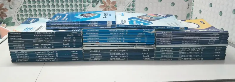Buy Second Hand Aakash module  jee (Mains & Advance ) in rewa - Bookaao