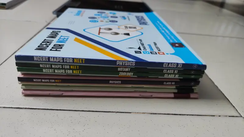 Buy New AAKASH NCERT MAPS PCB PHYSICS CHEMISTRY BIOLOGY in New Delhi - Bookaao