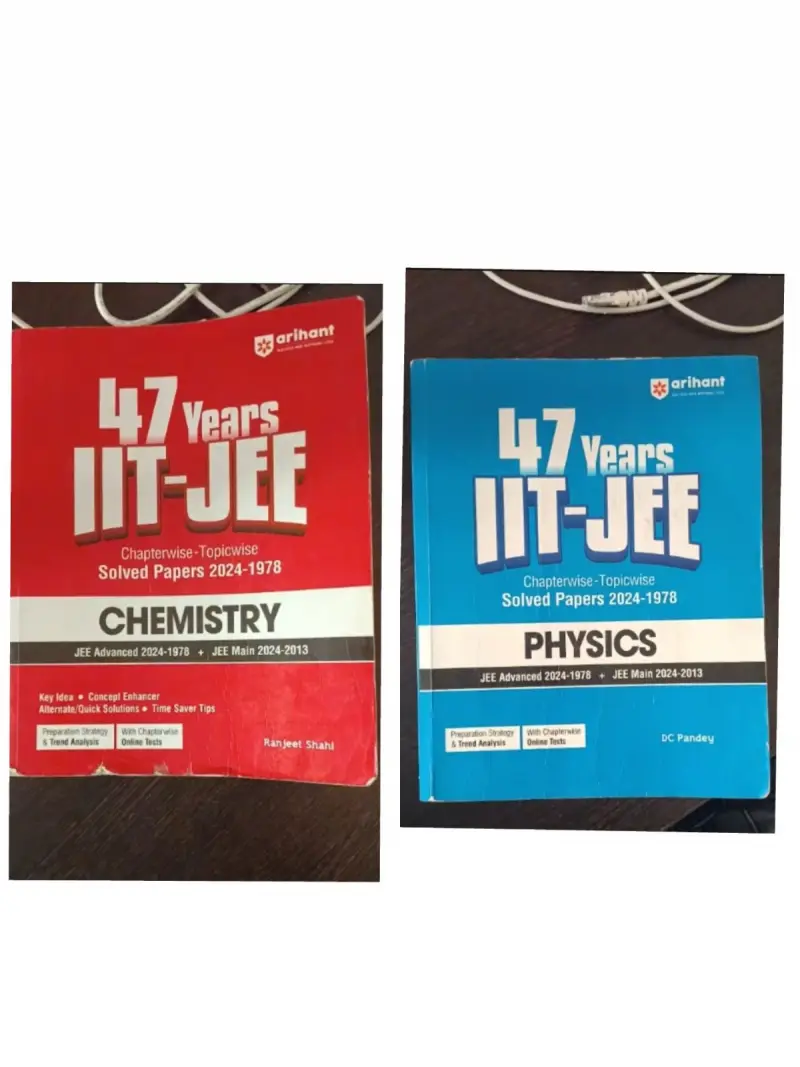 Buy Second Hand Arihant pyq physics chemistry only in Jaipur Municipal Corporation - Bookaao