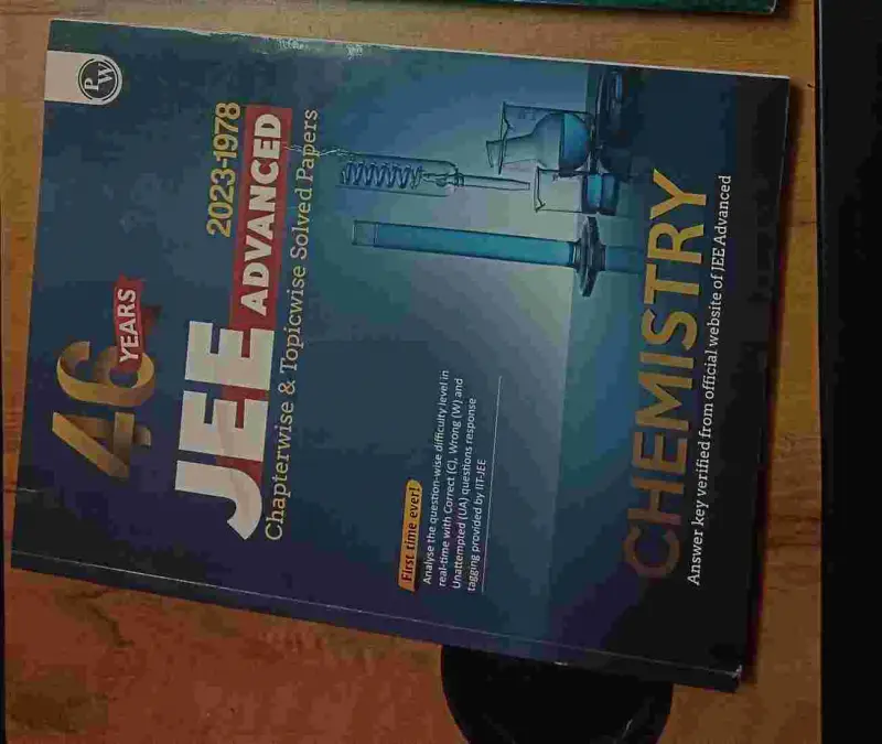 Buy Second Hand Jee advance chemistry pyq in New Delhi - Bookaao
