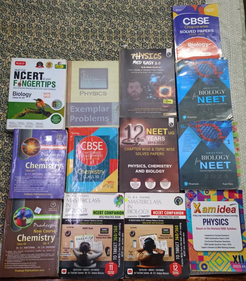 Buy New Neet Aakash modules and neet related books. in Sector-22 - Bookaao