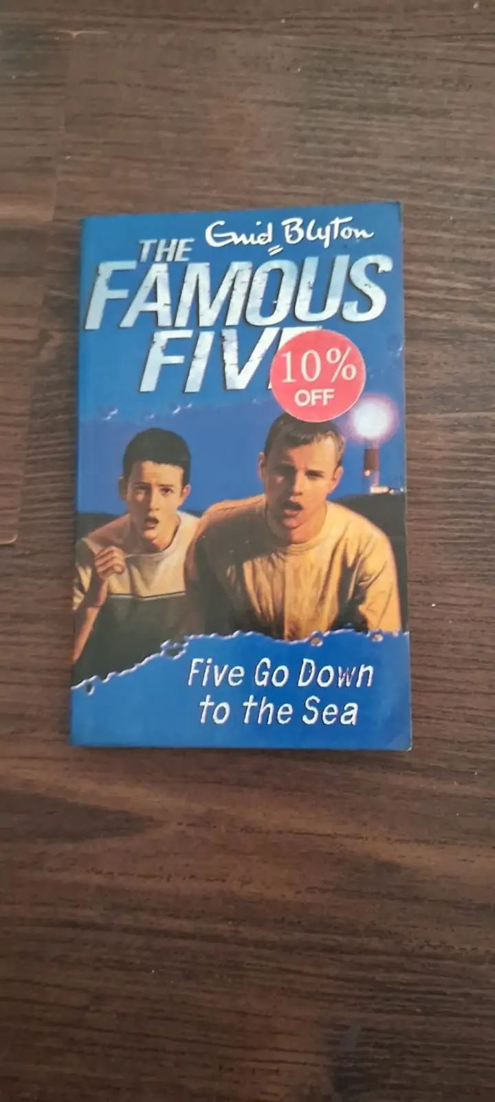 Buy Second Hand The Famous Five: Five Go Down to the Sea in Noida - Bookaao